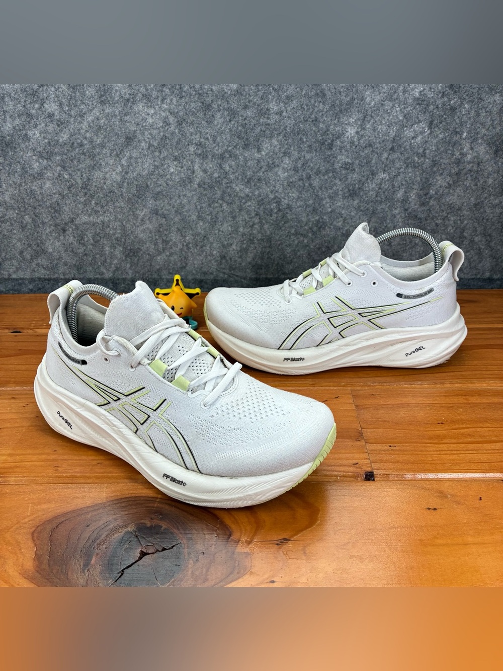 ASICS Gel Nimbus 26 Mens Size 9 White Birch Running Shoes Sneakers 1011B794